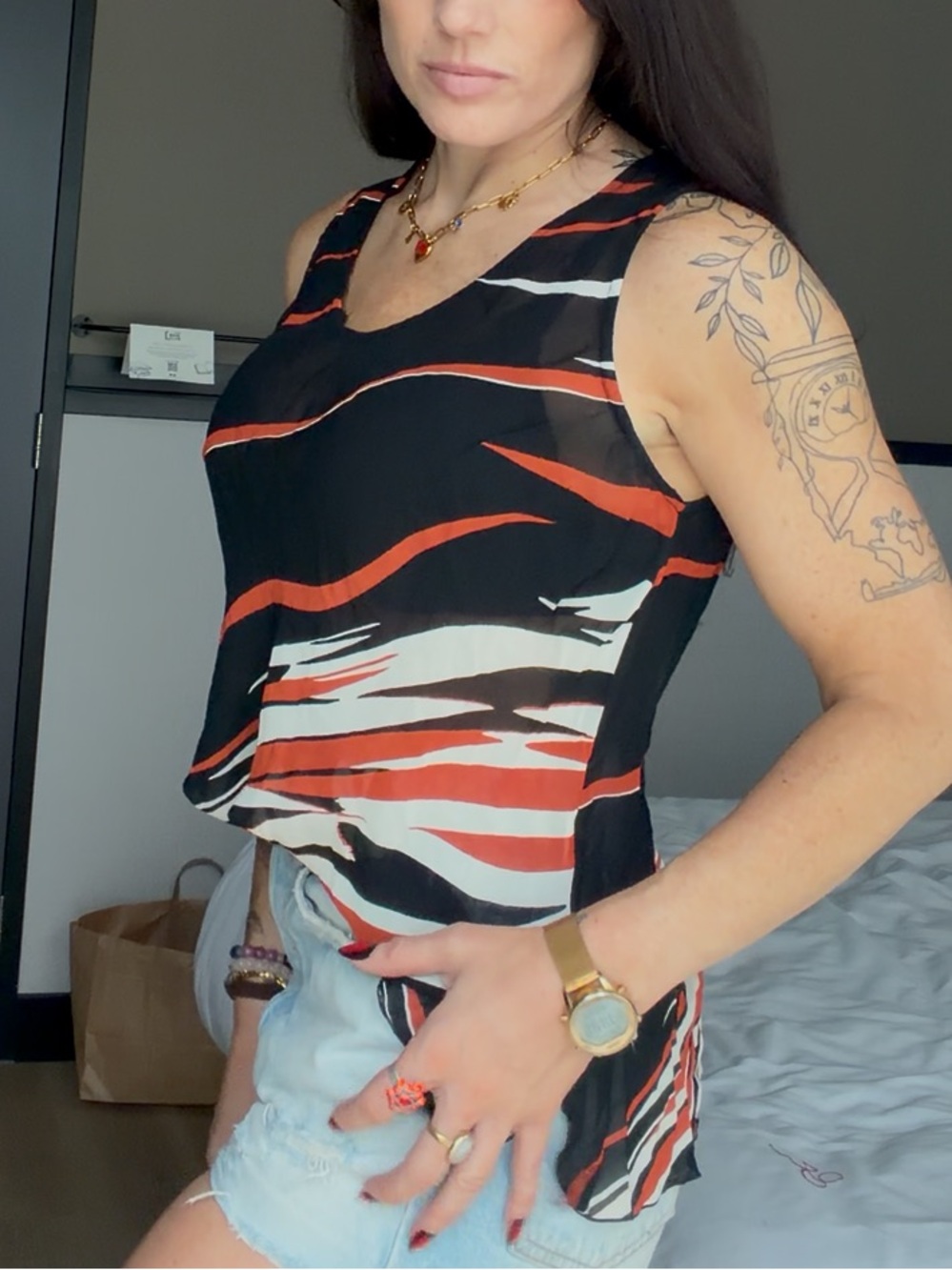 Womens Black & Orange Wave Print Sheer Sleeveless blouse / flowy tank. Size M - Picture 3 of 15